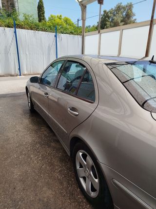 Mercedes-Benz Clase E 2005