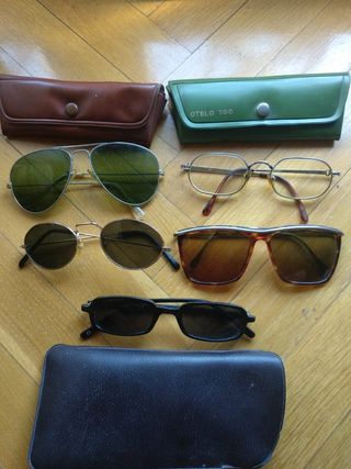 Lote de gafas y fundas vintage