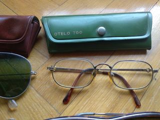 Lote de gafas y fundas vintage