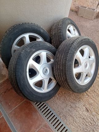 Ruedas Nissan primera p11