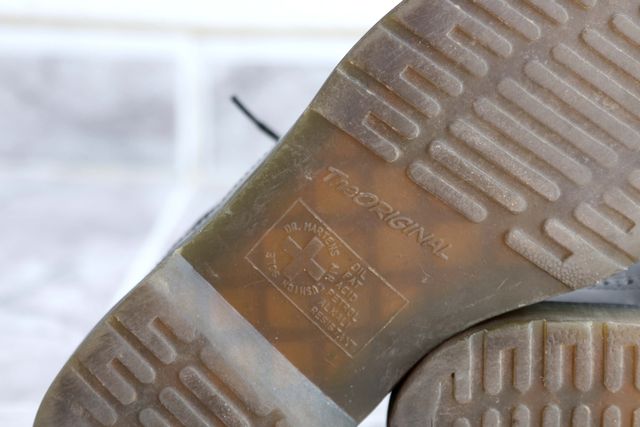 Zapatos De Martens clásicos