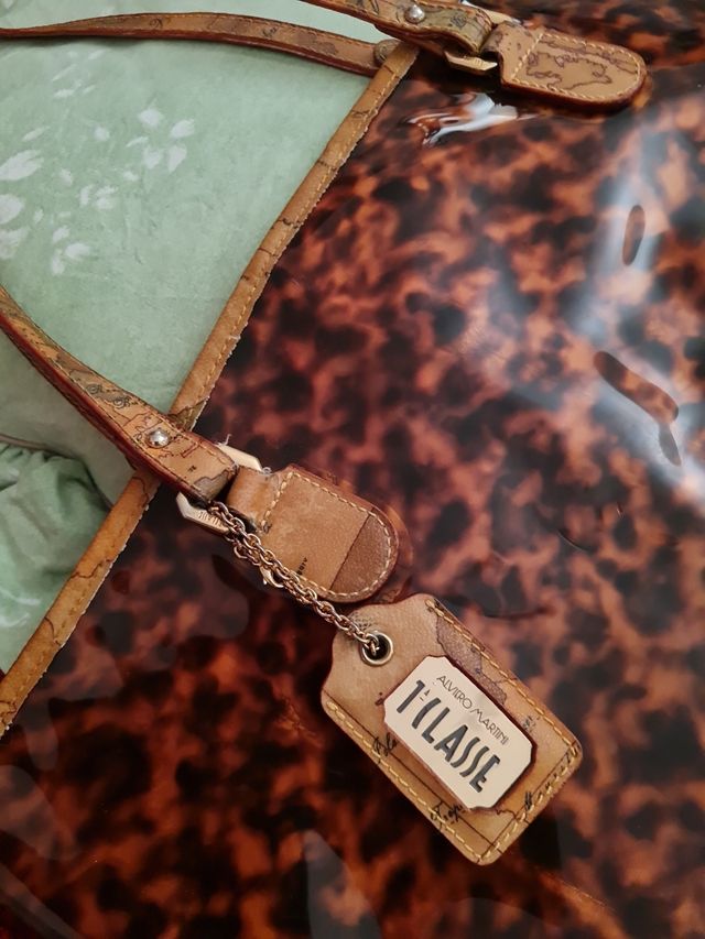 Borsa Alviero Martini in plastics