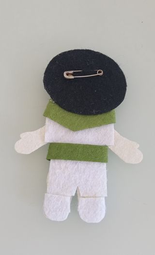 2 BROCHES SIN ESTRENAR 