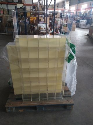 Mueble expositor metacrilato casillas