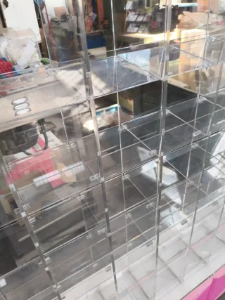 Mueble expositor metacrilato casillas