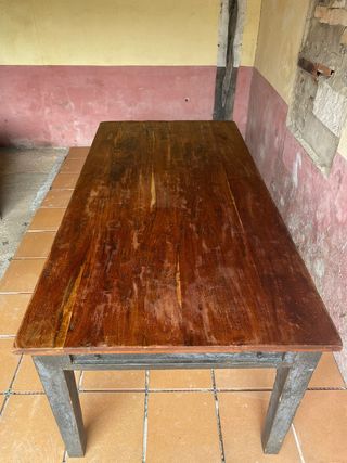 Mesa de teca para salón, porche etc