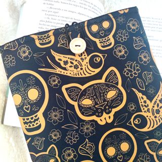 Funda IMPERMEABLE para libros y tablets 