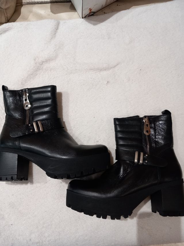 Botines negros