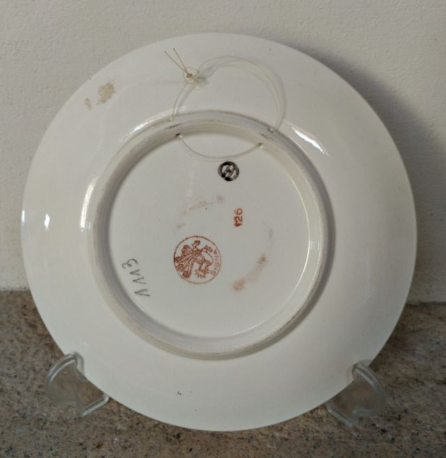 Platos pintados a mano