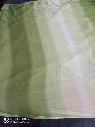Pareo o pañuelo  grande de gasa verde 