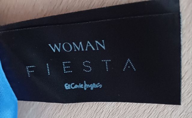 Vestido mujer. El Corte Inglés.