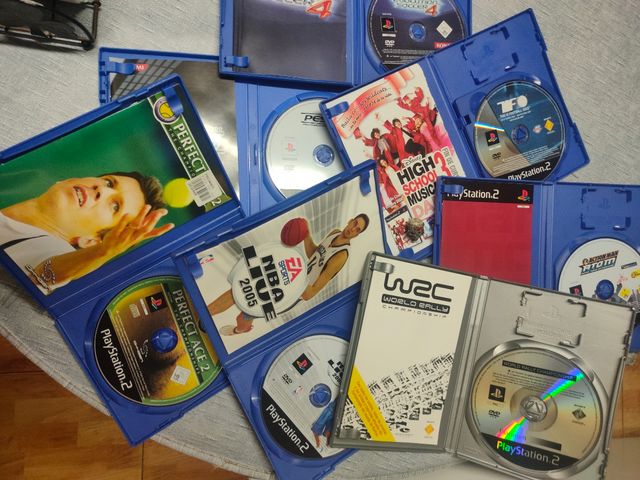 LOTE DE SIETE JUEGOS DE PS2 COMPLETOS E IMPOLUTOS