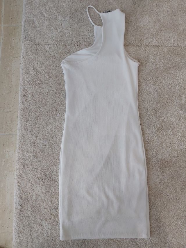 Vestido blanco acanalado