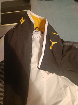 Chaqueta Helly Hansen &Puma