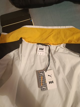 Chaqueta Helly Hansen &Puma