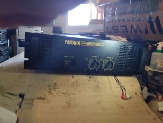YAMAHA  etapa de potencia 2350 185 W