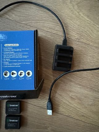 Cargador y 2 baterias GoPro