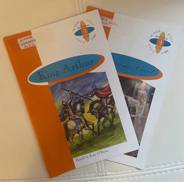 Libros “king arthur” y “a christmas carol”