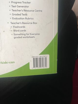 Libros ingles 4 de primria escuela Maristes