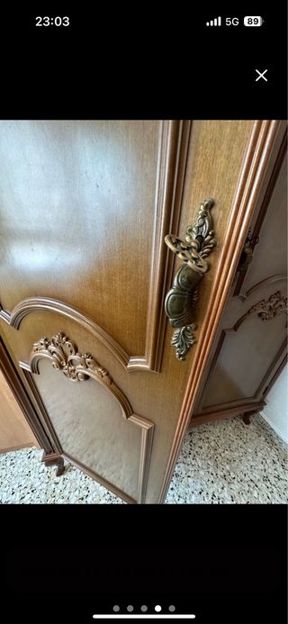 Armario y mesita noche dormitorio