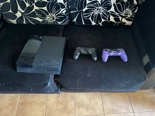 PS4 500Gb + Volante y pedales