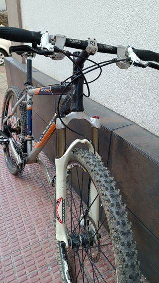 MTB bicicleta cuadro Orbea de aluminio y muy liger