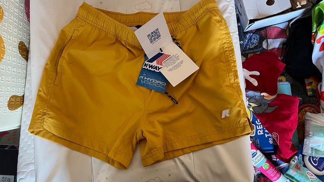 Costume k-way color senape