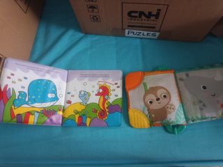 Libros bebes 1 acuático y 1 con mordedor