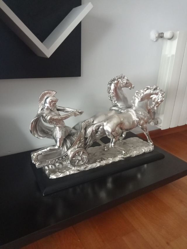 Figura cuadrigas de caballos