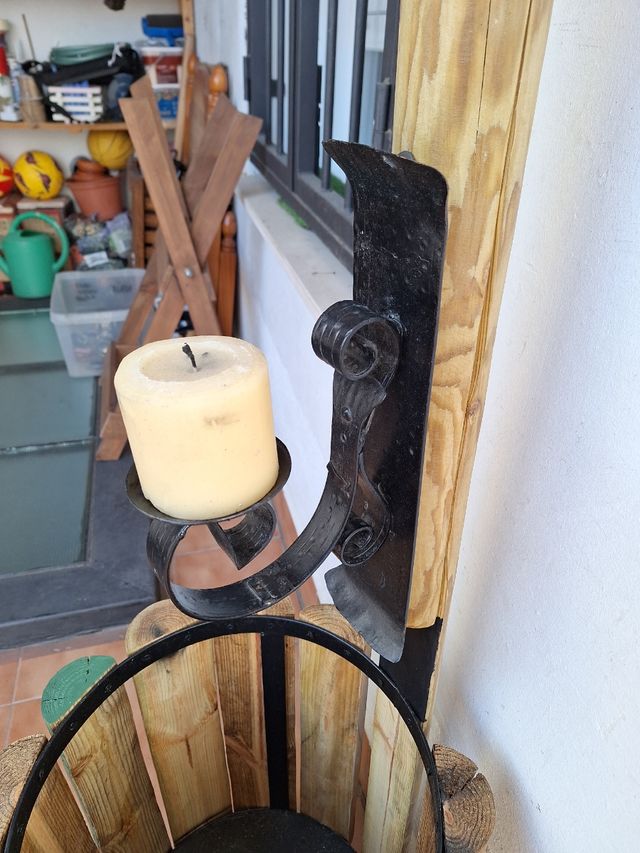 Candelabro de pared en forja