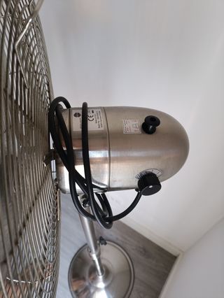 Ventilador  retro vintage de diseño industrial