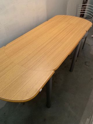Mesa cocina extensible con sillas
