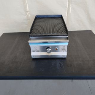 AL 🔲 Plancha Hierro Ranurada [30 cm]