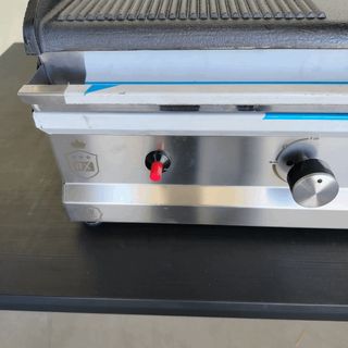 AL 🔲 Plancha Hierro 1/2 Ranurada [50 cm] Gas