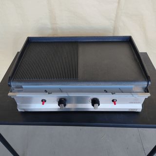 AL 🔲 Plancha Hierro ½ Ranurada [70 cm] Gas