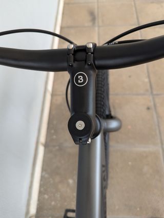 Bicicleta urbana Bombtrack Munroe Al