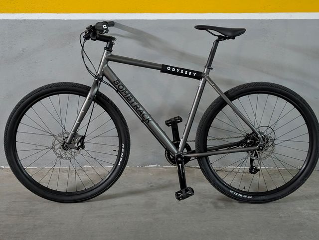 Bicicleta urbana Bombtrack Munroe Al 