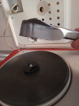 Tocadiscos alemán antiguo para piezas
