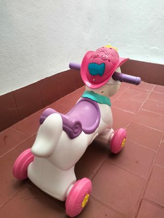 Correpasillos caballito Chicco