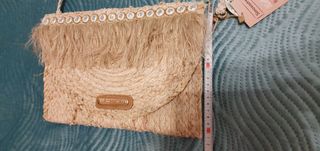ÚLTIMO PRECIO BOLSO TIPO CLUTCH MITAD DE SU PRECIO