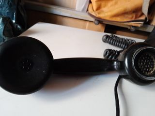 Teléfono de baquelita