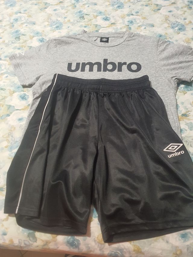 Completo con pantaloncino da uomo