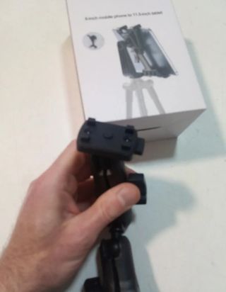 Supporto Tablet da 7" a 11.5" per Camion Camper