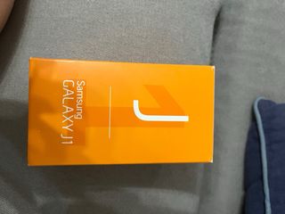 Movil samsung galaxy J1