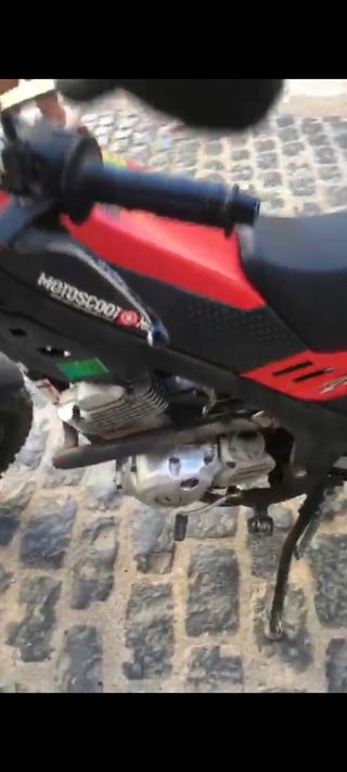 Moto de 125 cc Rieju tango