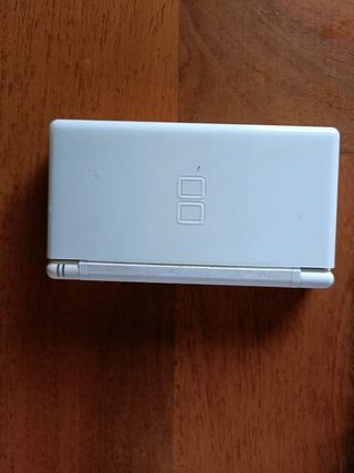NINTENDO DS LITE
