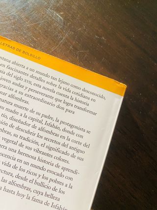 Libro EL ROJO DE LAS FLORES