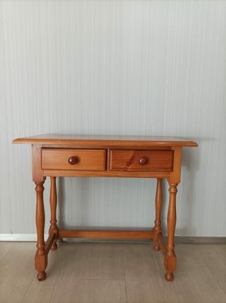 Mesa recibidor