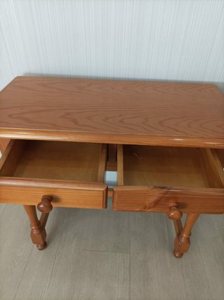 Mesa recibidor