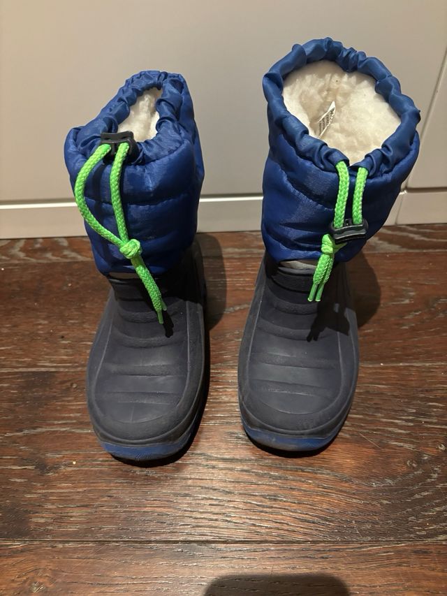 Botas de nieve niño (nuevas)